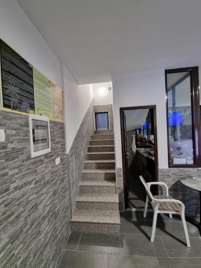 Hostel Bellavista 科佩尔 外观 照片